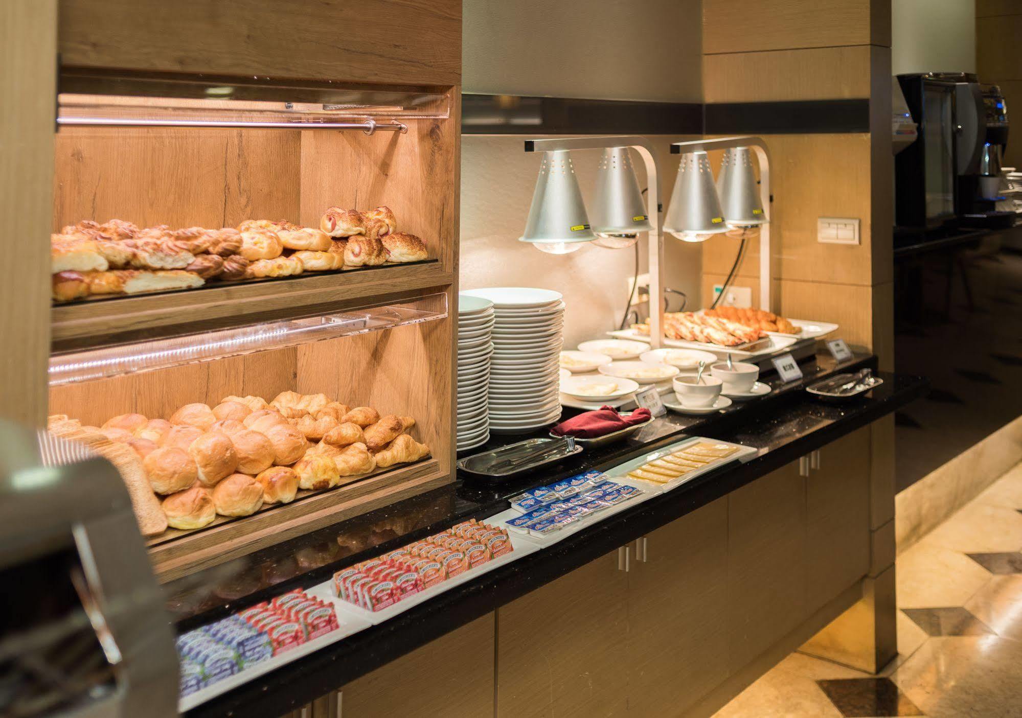 סינצ'ו סיטי Shin Yuan Park Hotel מראה חיצוני תמונה